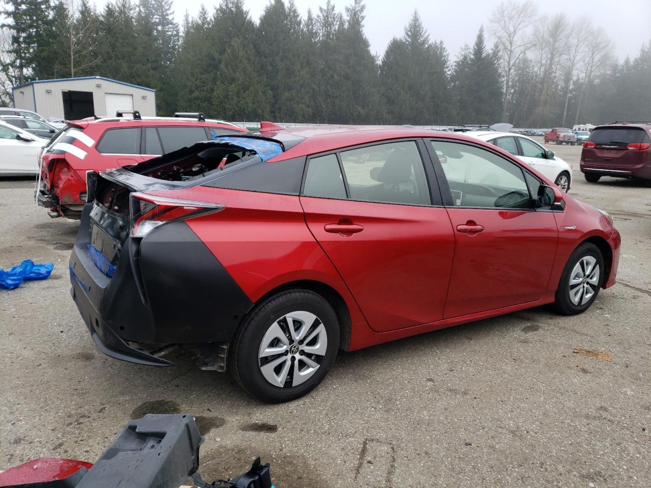 VIN JTDKBRFU8J3586450 2018 TOYOTA PRIUS no.3