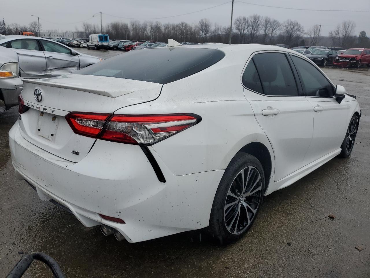 2019 Toyota Camry - Image 3