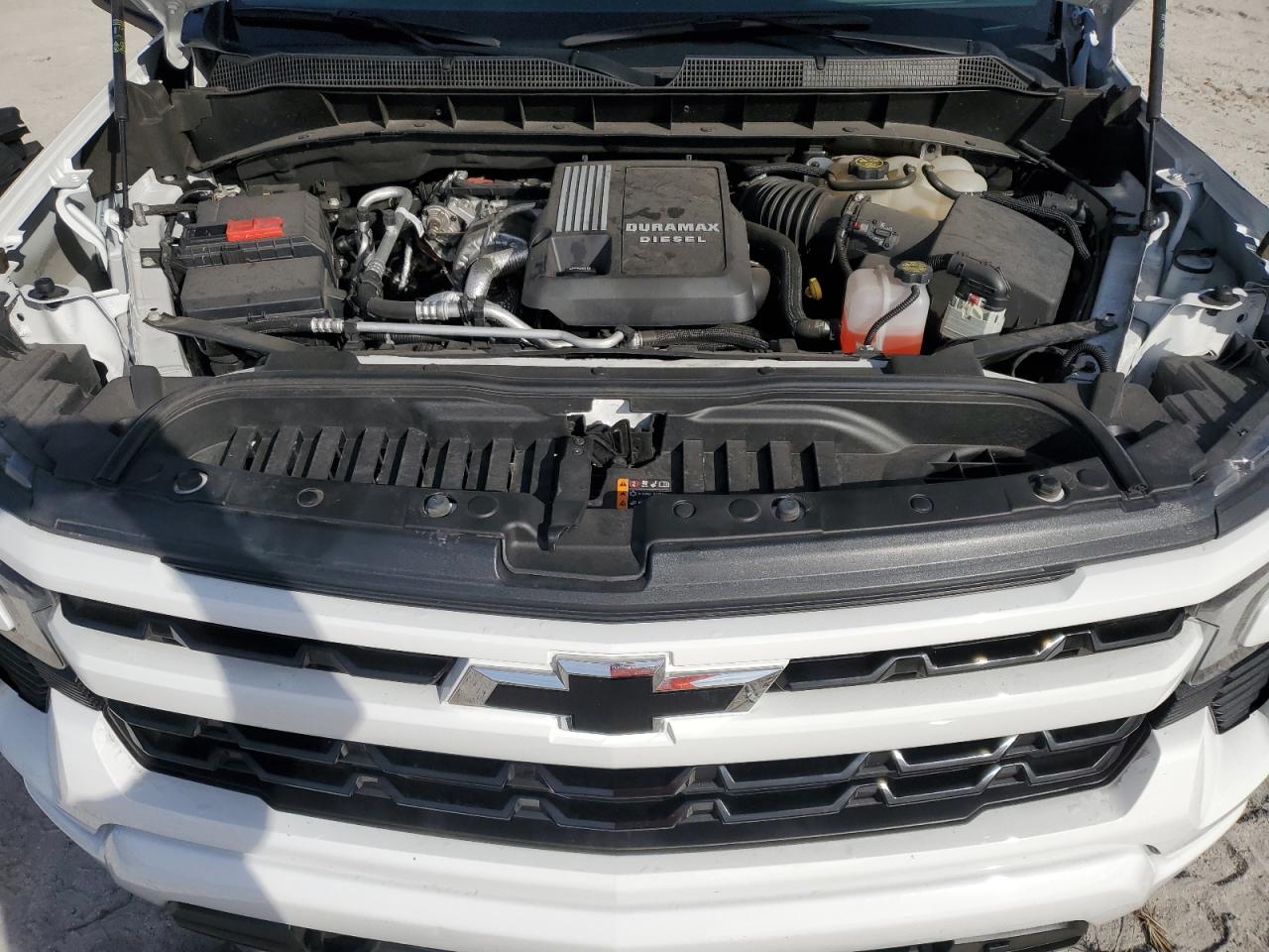 2023 Chevrolet Silverado - Image 11