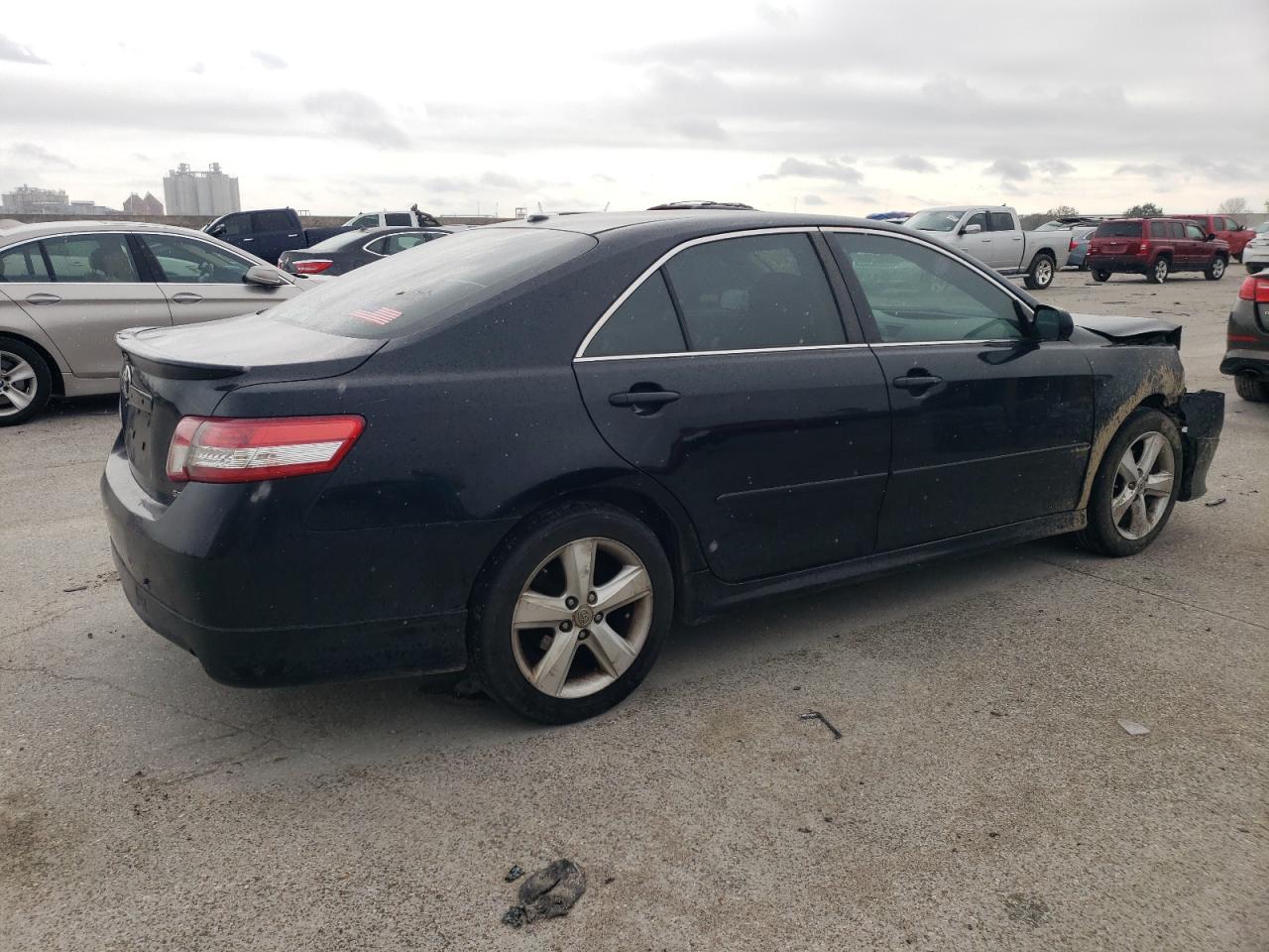 2011 Toyota Camry - Image 3