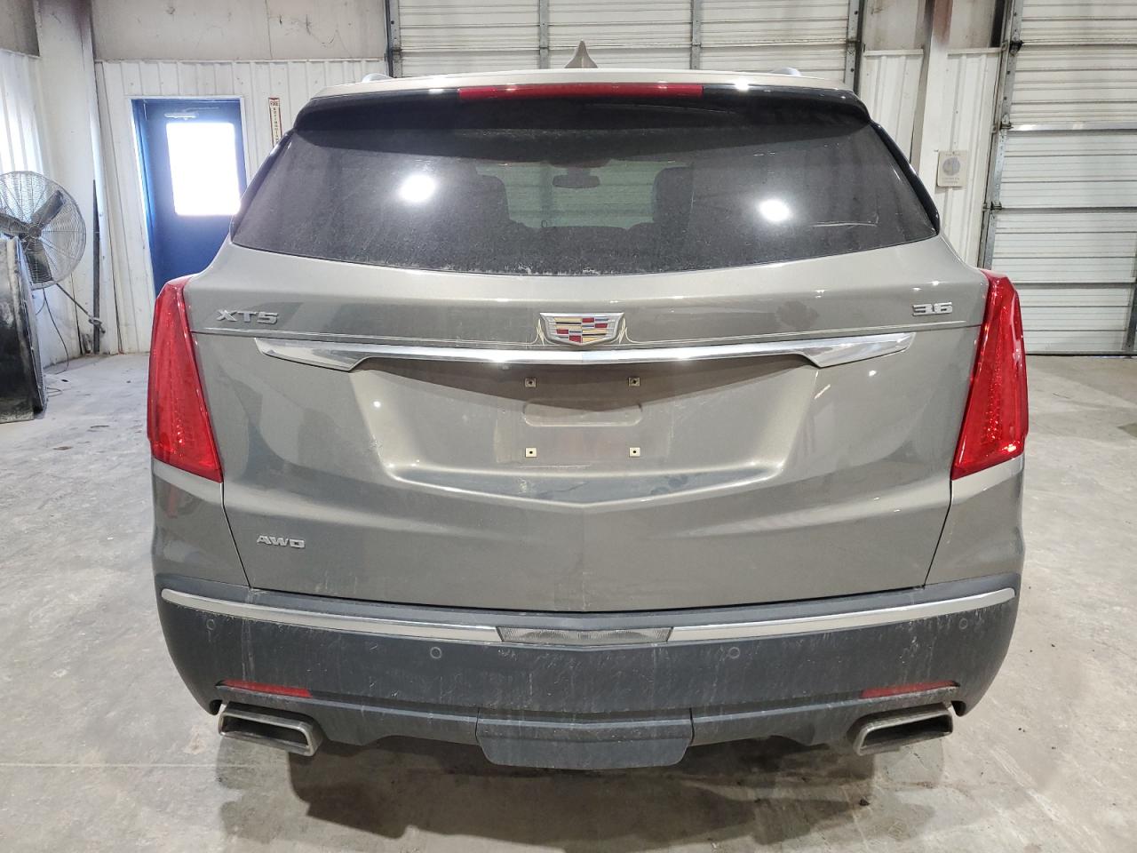 2017 Cadillac XT5 - Image 6