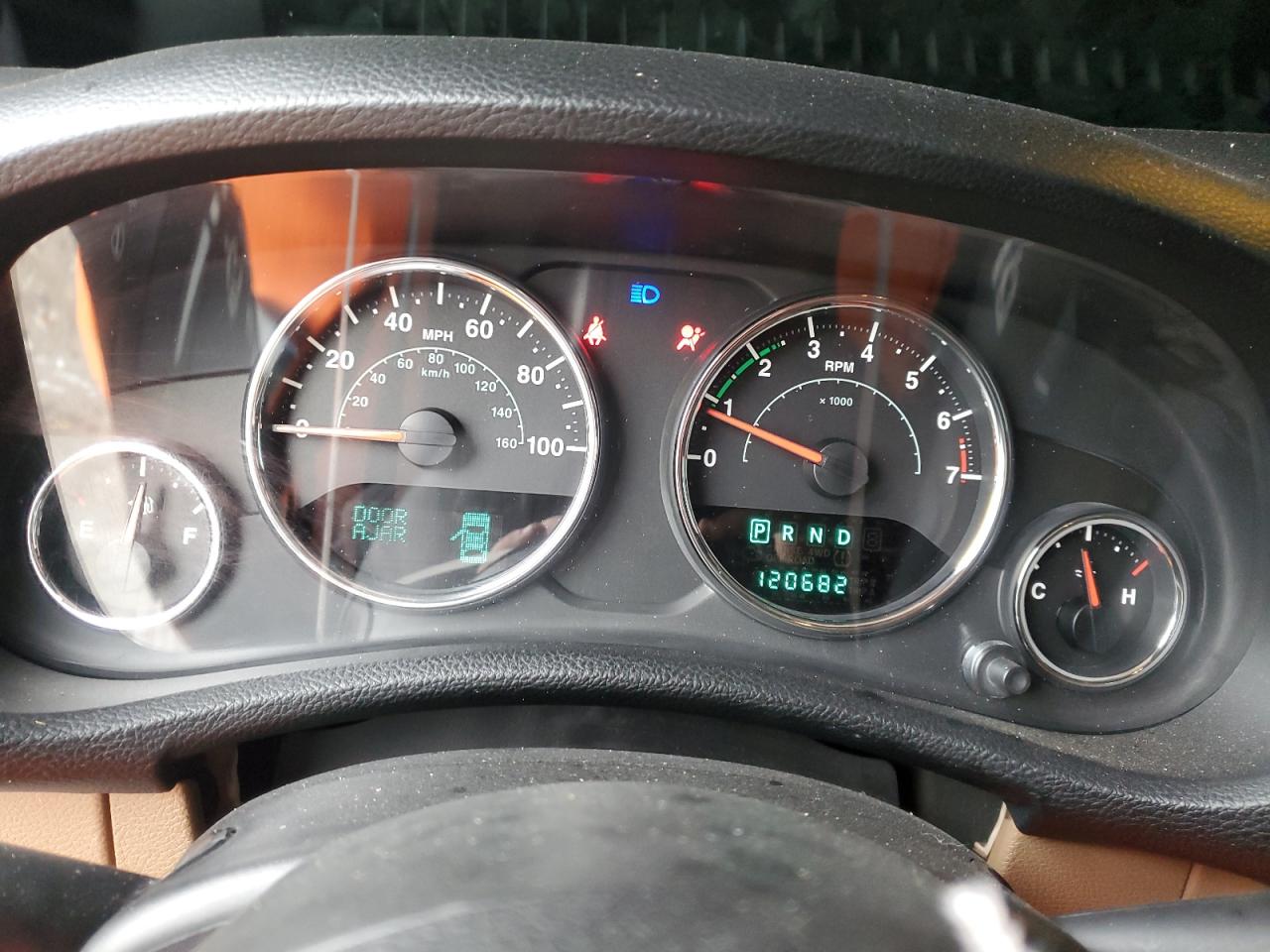 2014 Jeep Wrangler - Image 9