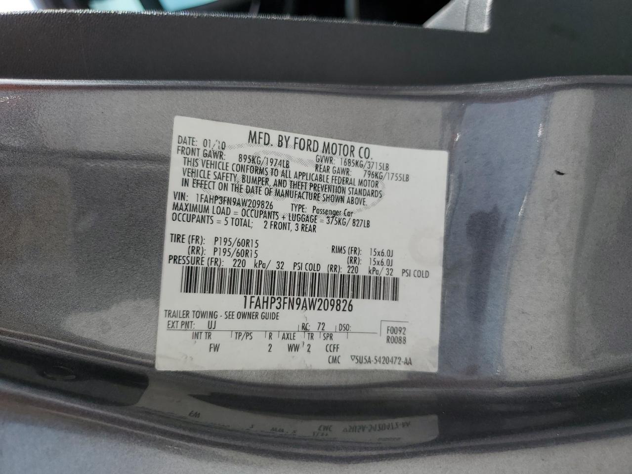 2010 Ford Focus - Image 12