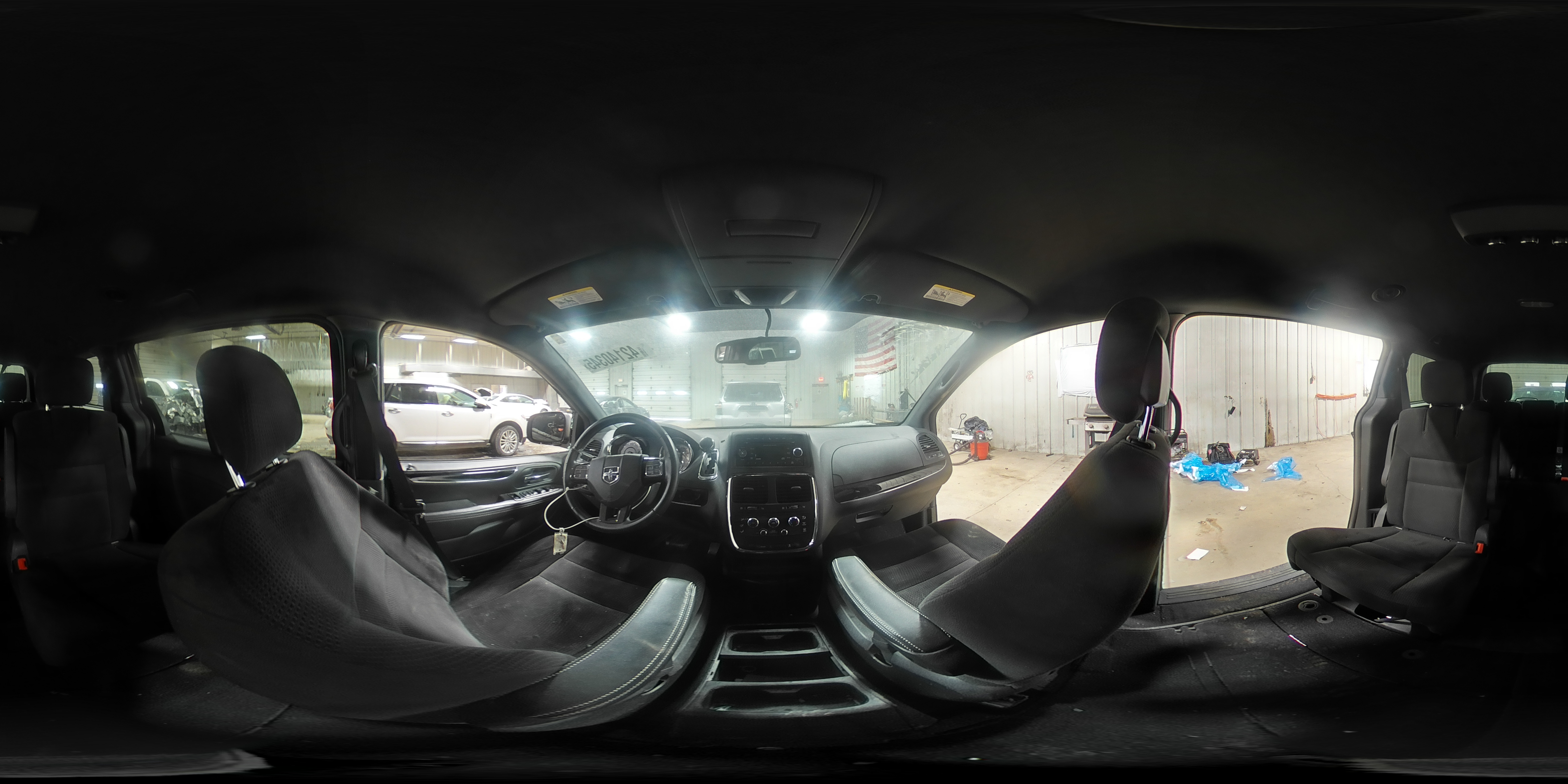 2014 Dodge Caravan - Image 14
