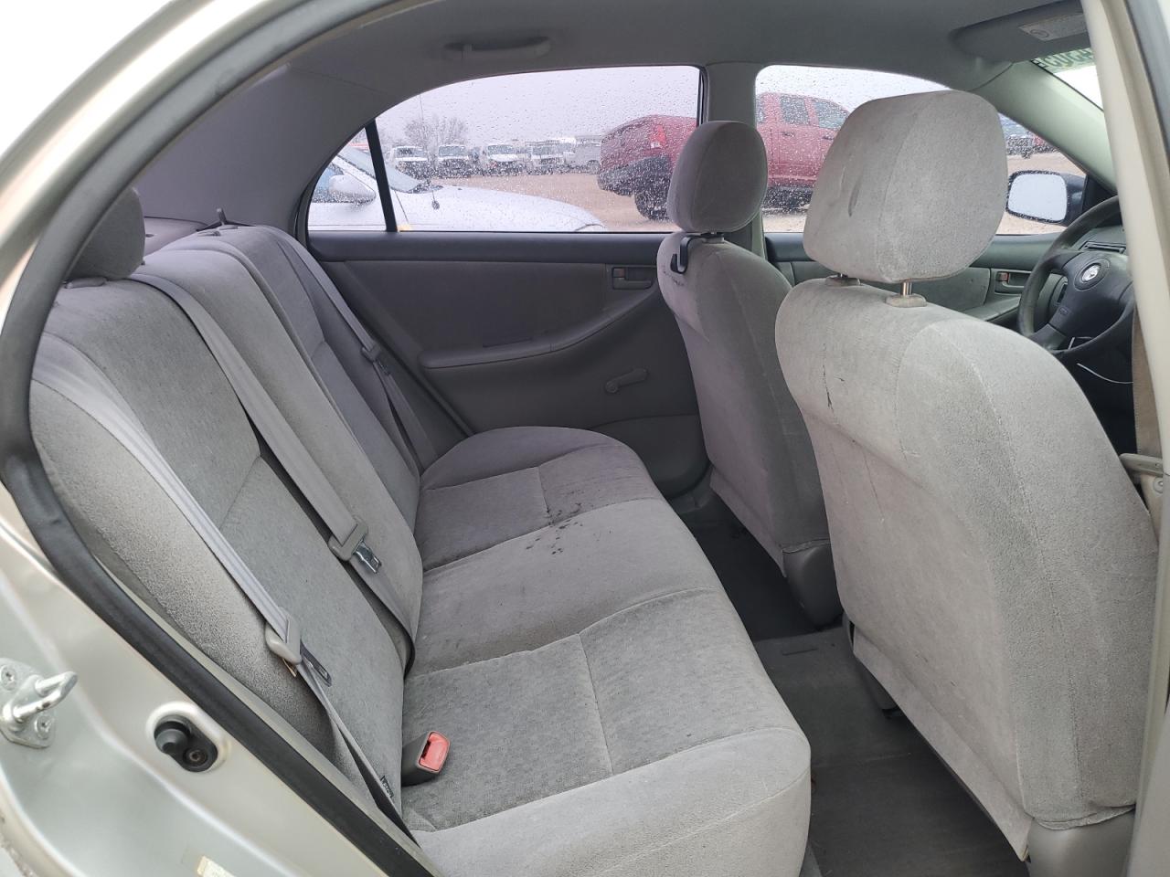 2004 Toyota Corolla - Image 10