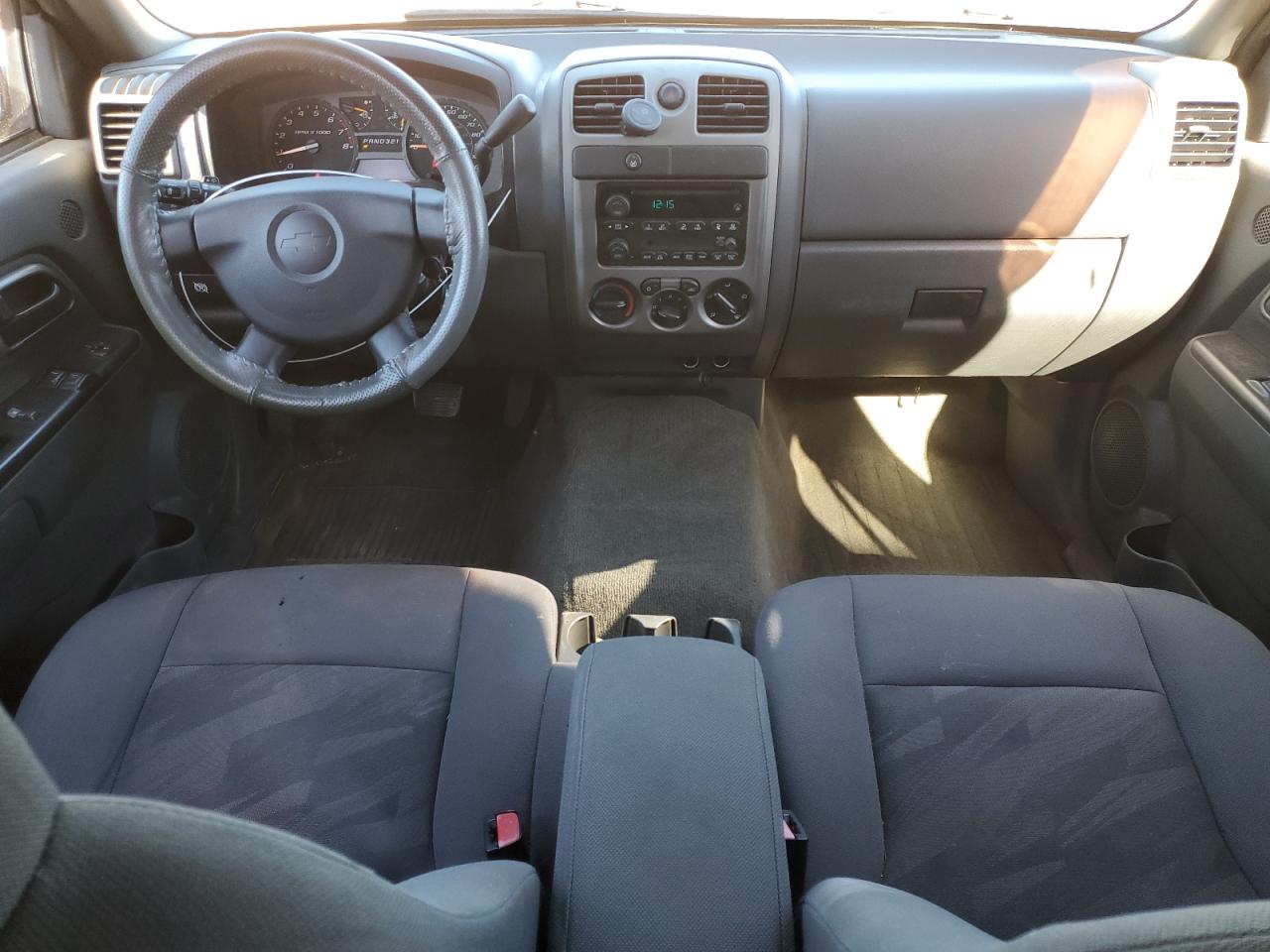 2004 Chevrolet Colorado - Image 8