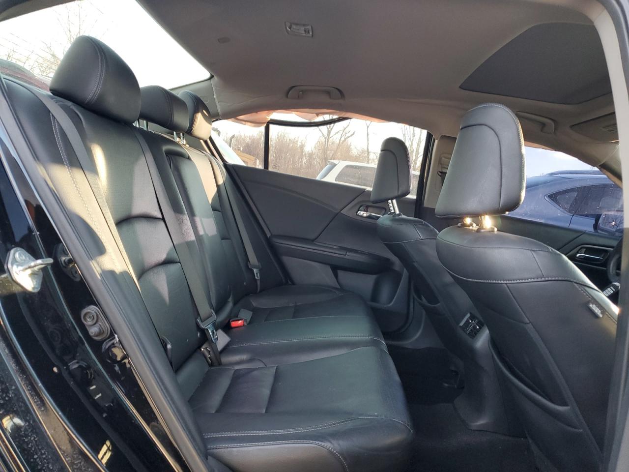2015 Honda Accord - Image 10