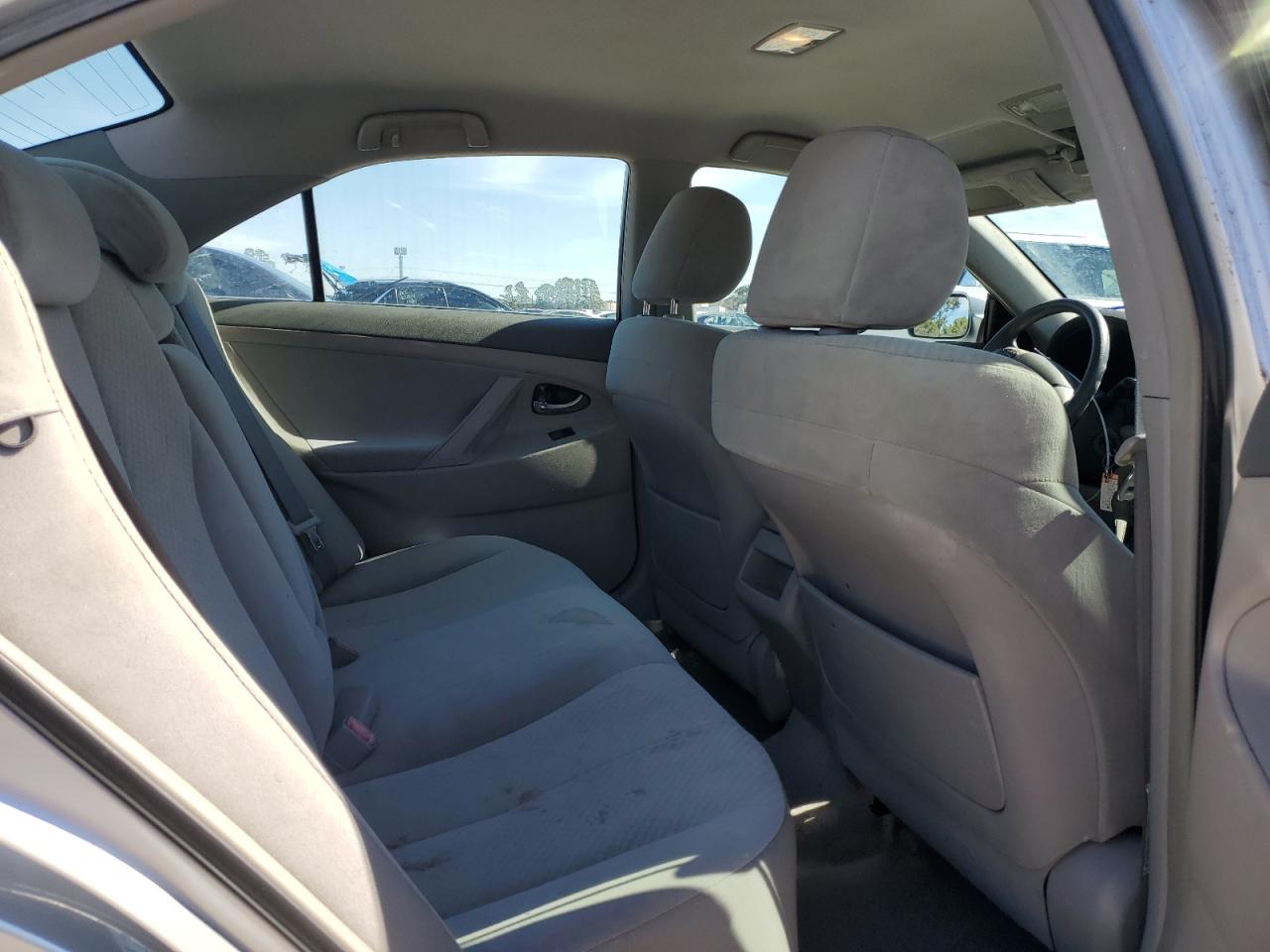 2009 Toyota Camry - Image 10