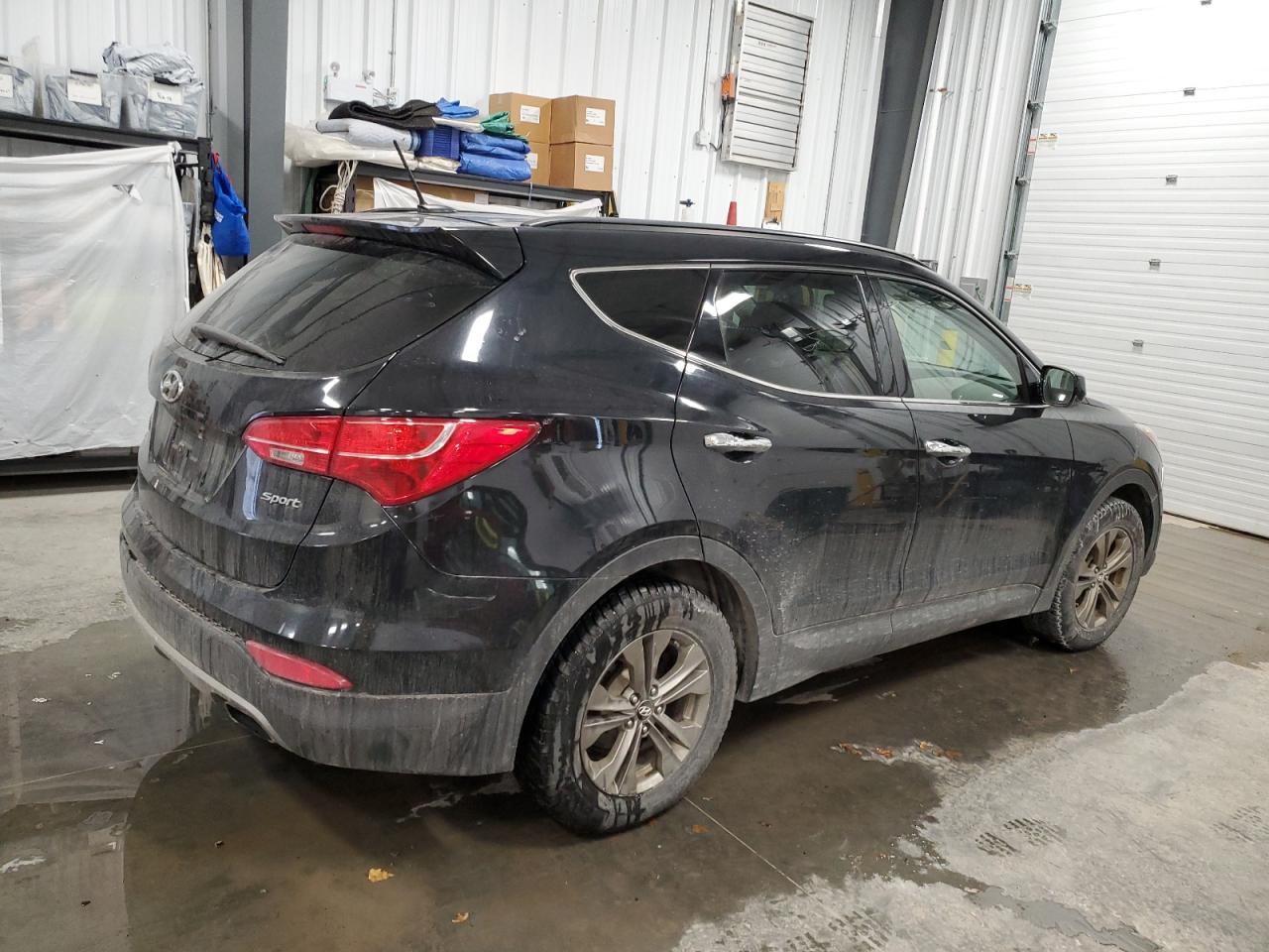 2014 Hyundai Santa Fe - Image 3