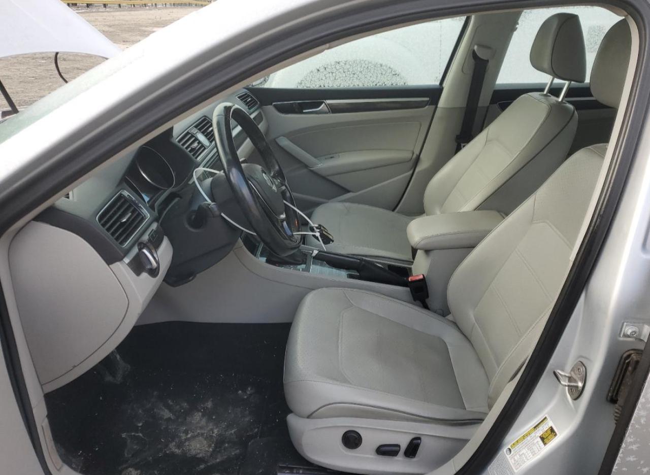 2016 Volkswagen Passat - Image 7