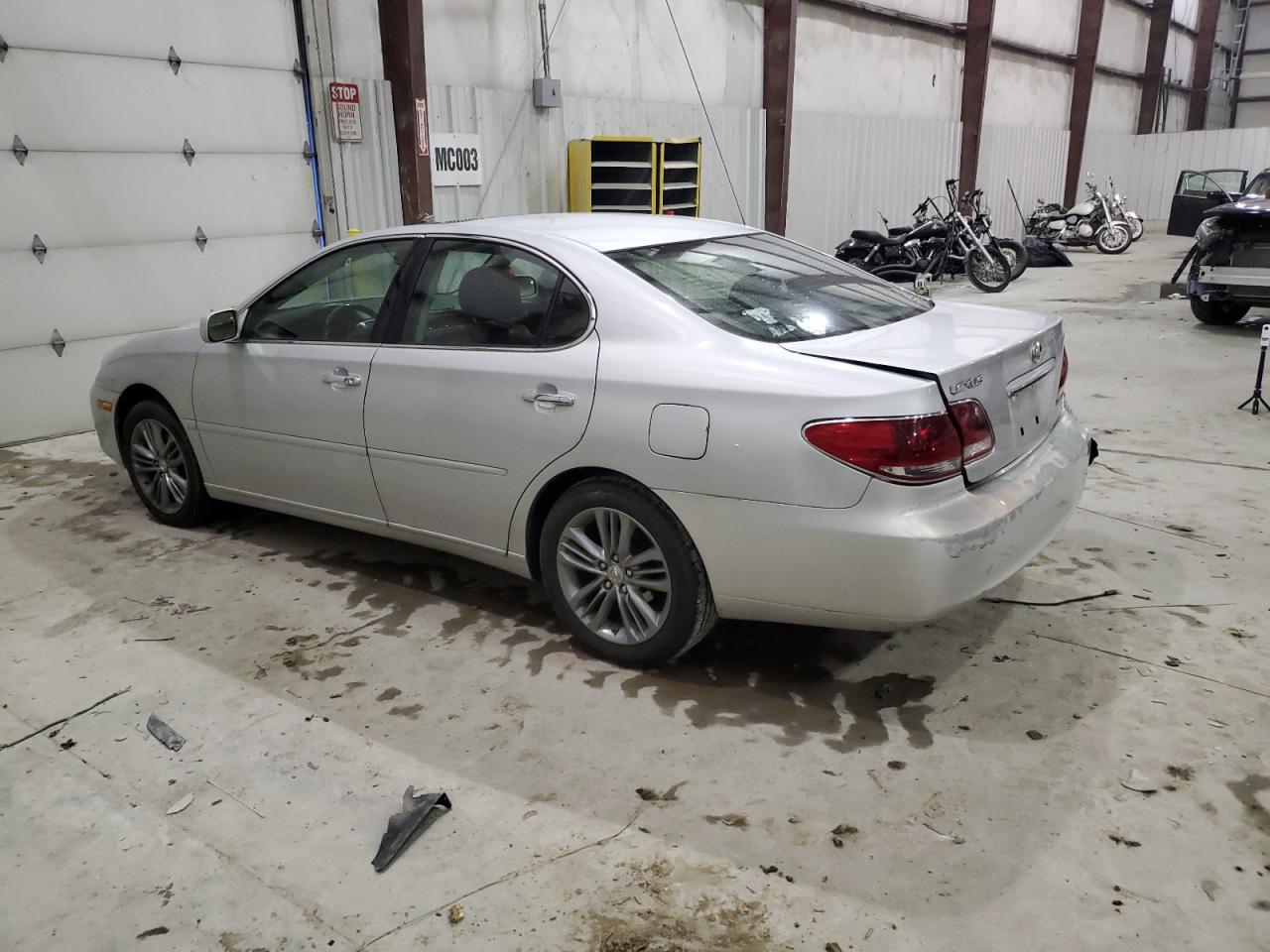 2006 Lexus ES - Image 2