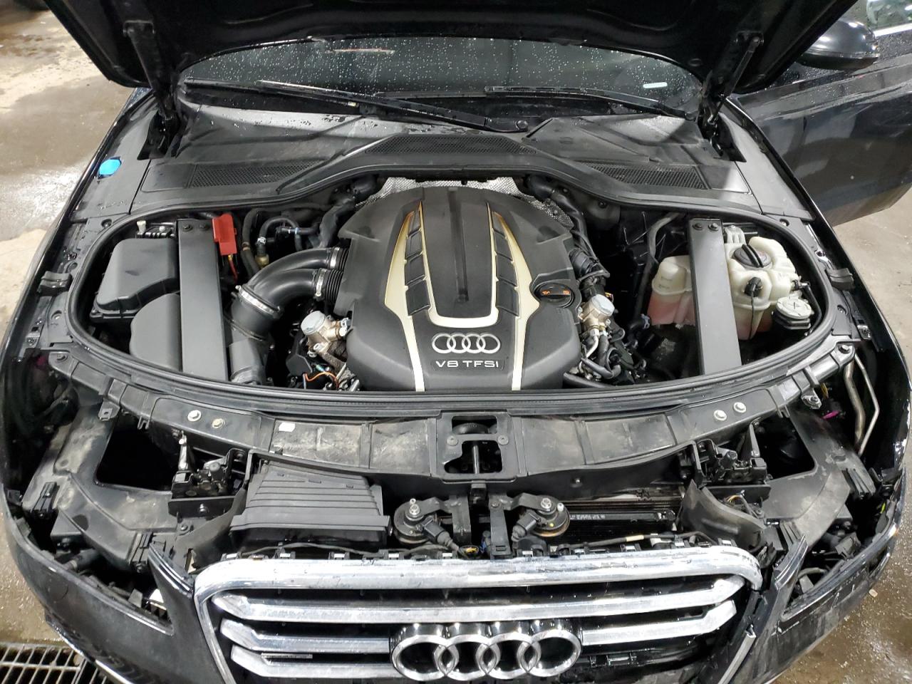 2013 Audi A8 - Image 12