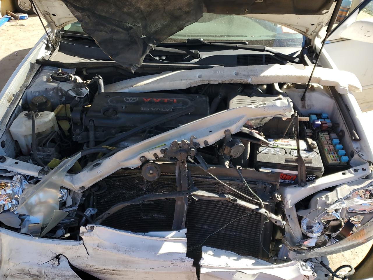 2005 Toyota Camry - Image 11