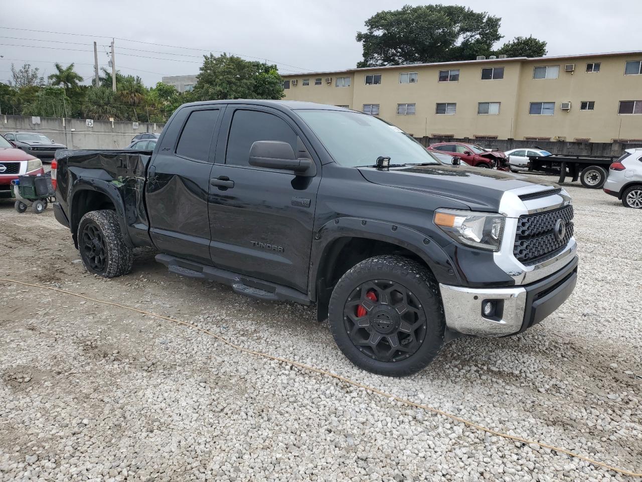 2021 Toyota Tundra - Image 4