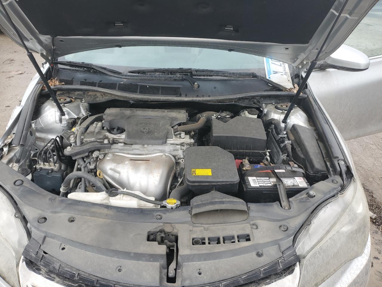 2015 Toyota Camry - Image 11