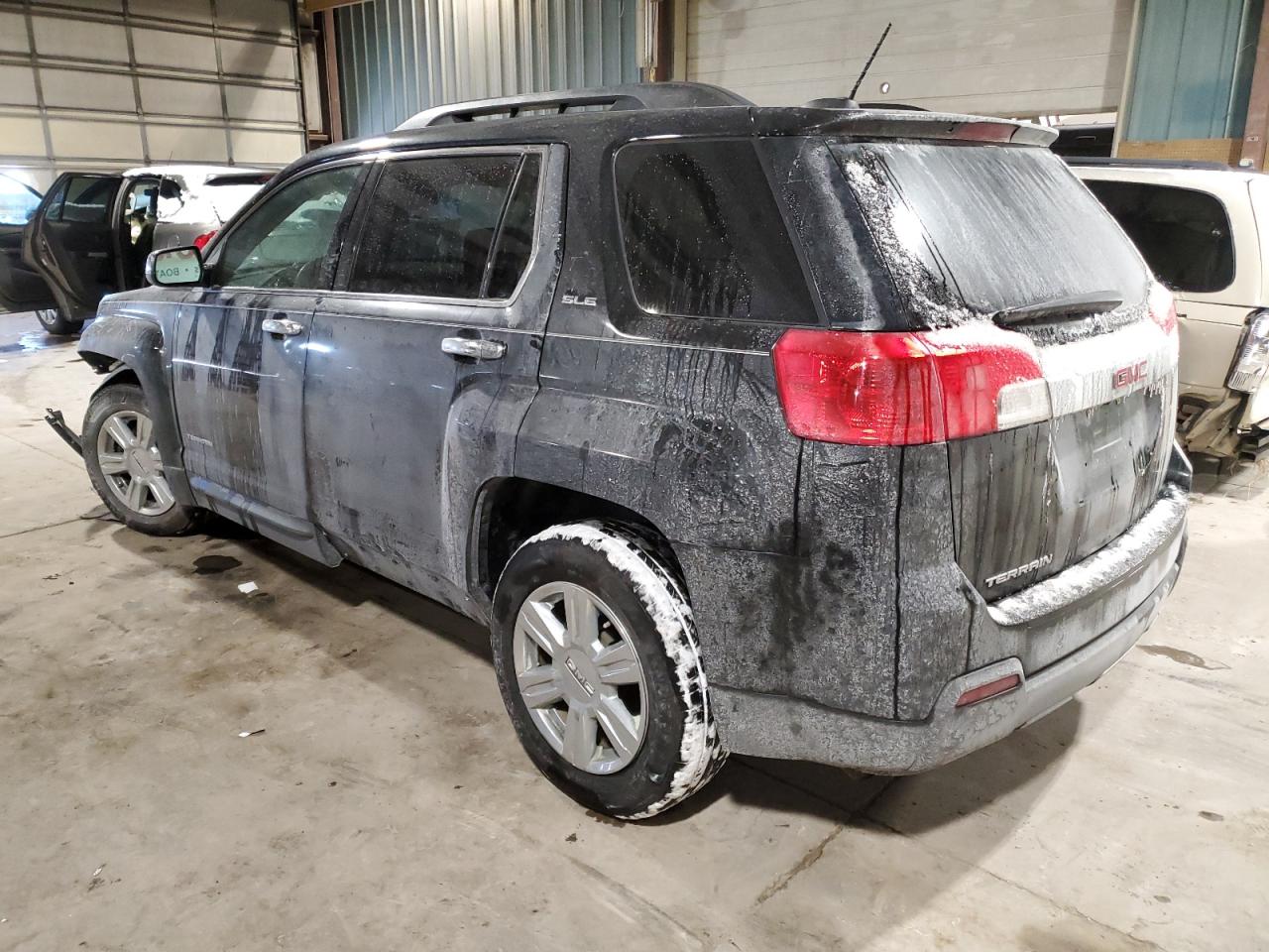 2015 GMC Terrain - Image 2