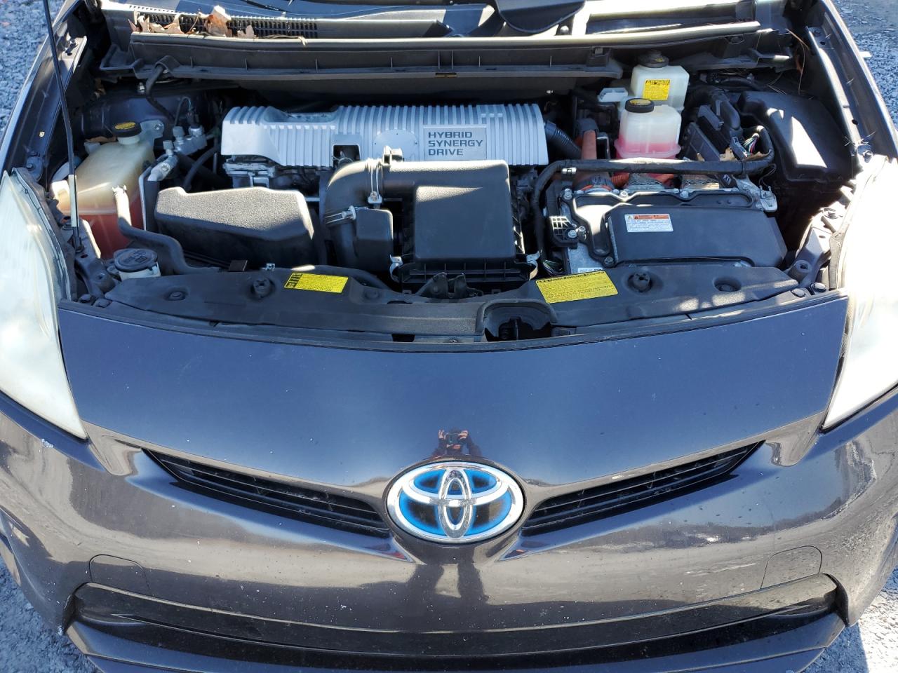 2013 Toyota Prius - Image 11