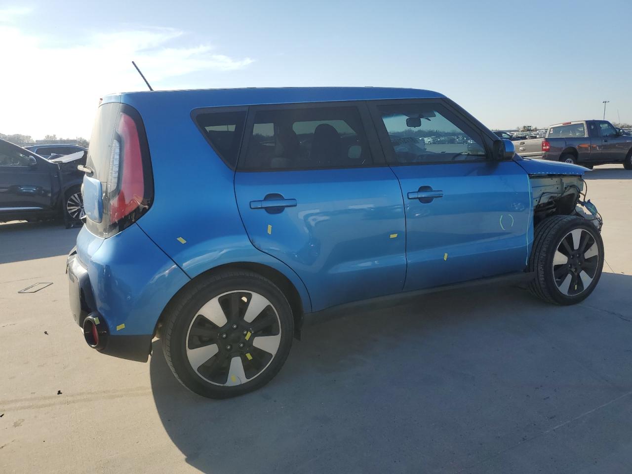 VIN KNDJP3A55G7334635 2016 KIA SOUL no.3