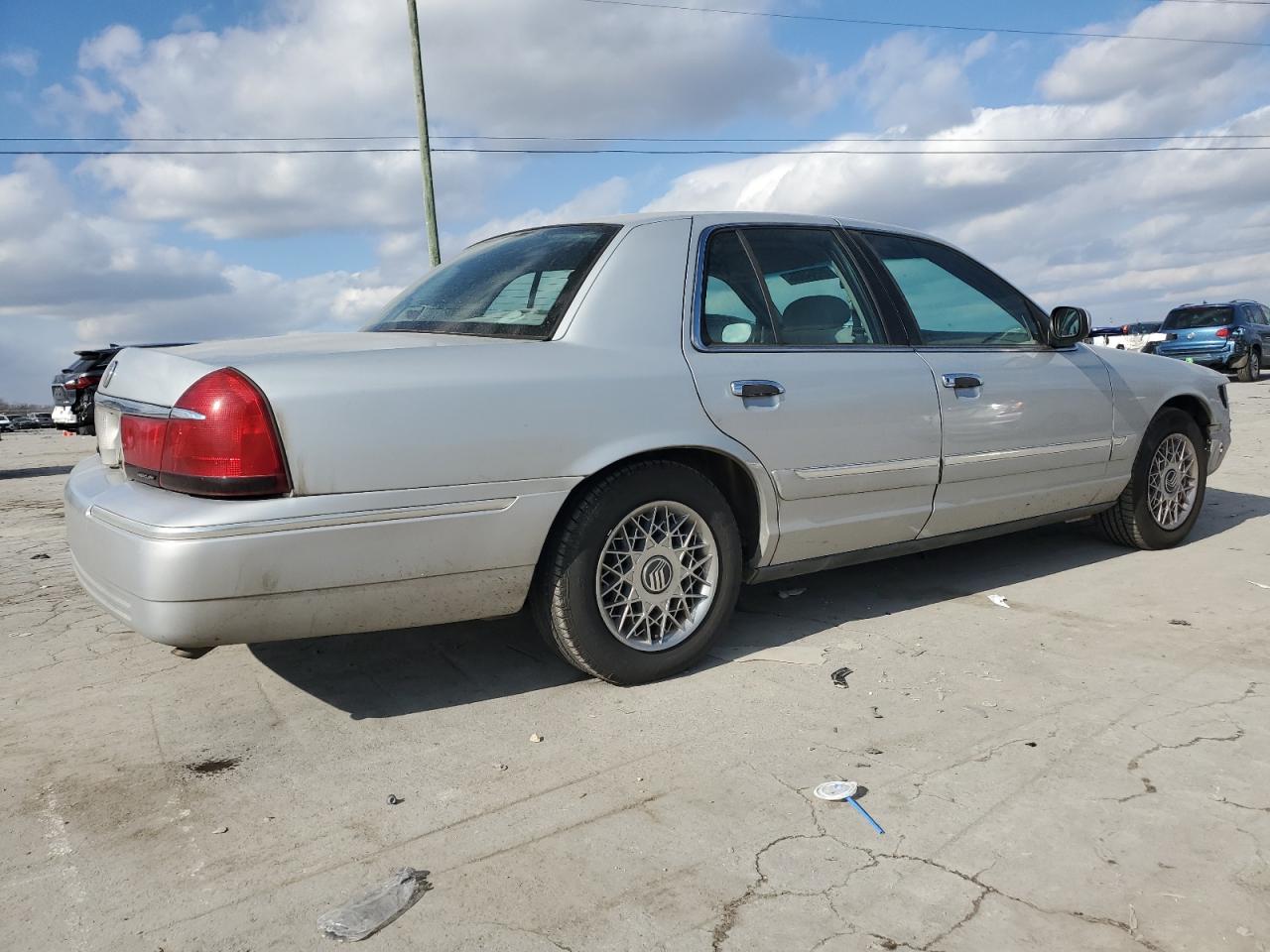 2001 Mercury Grand Marquis - Image 3