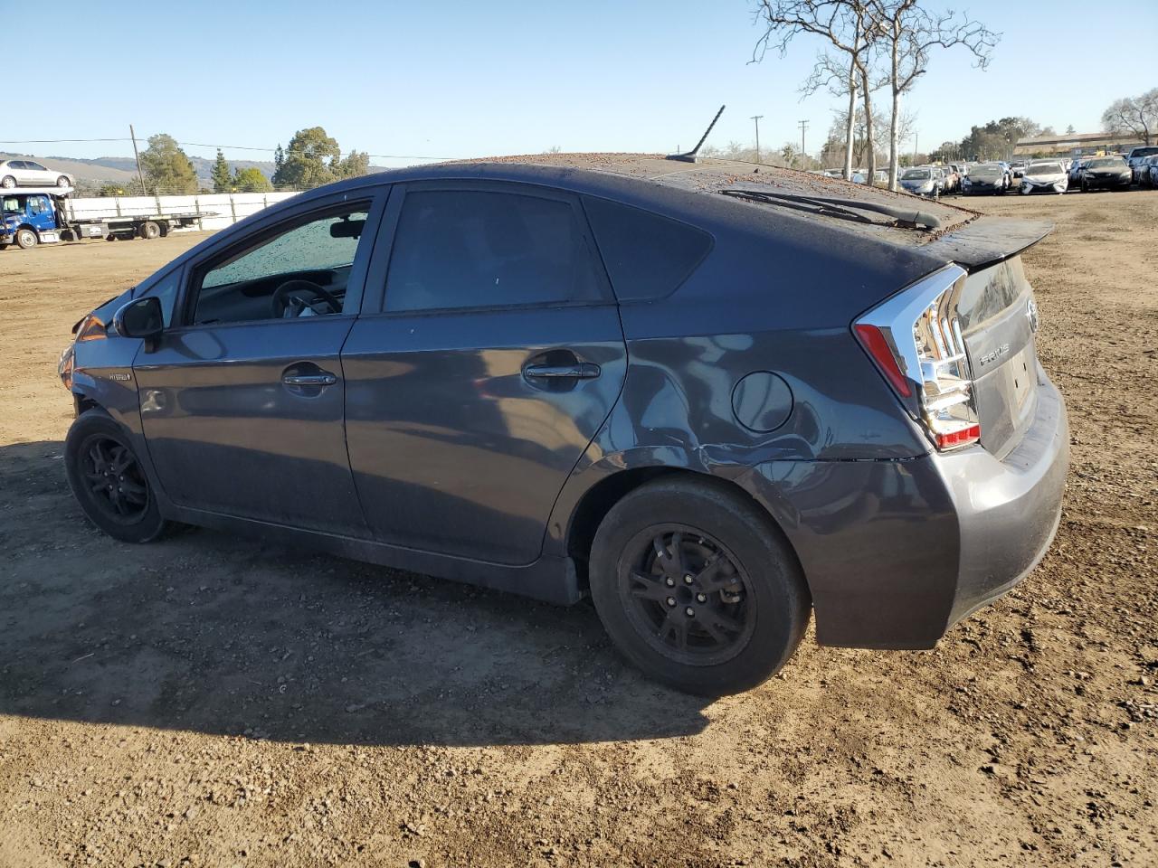 2015 Toyota Prius - Image 2