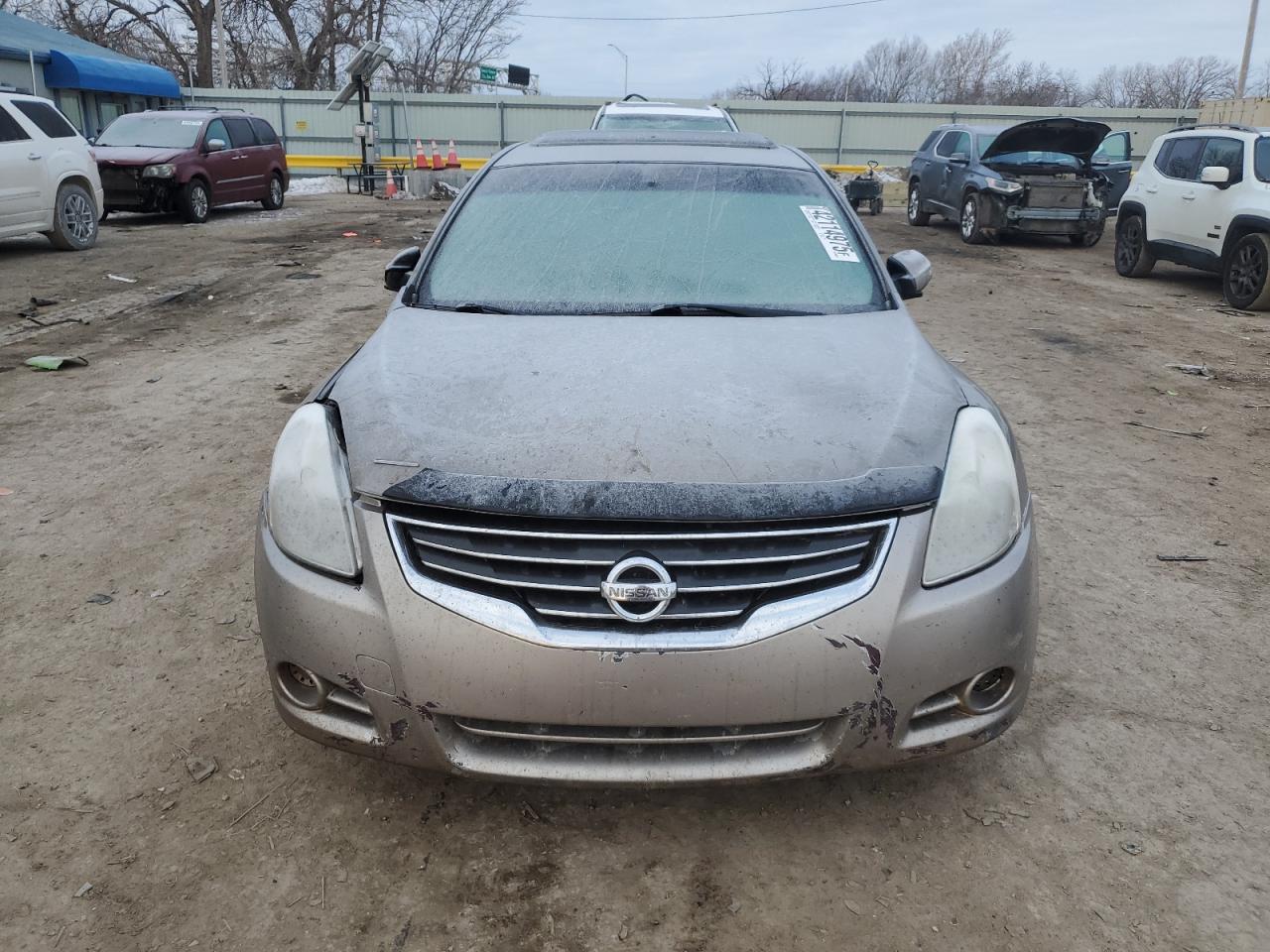 2012 Nissan Altima - Image 5