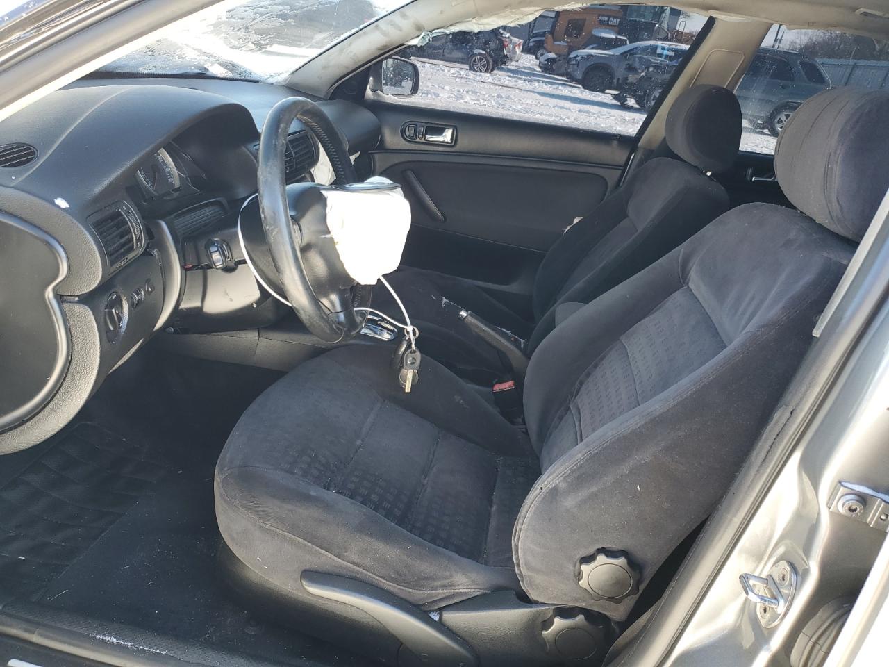2002 Volkswagen Passat - Image 7