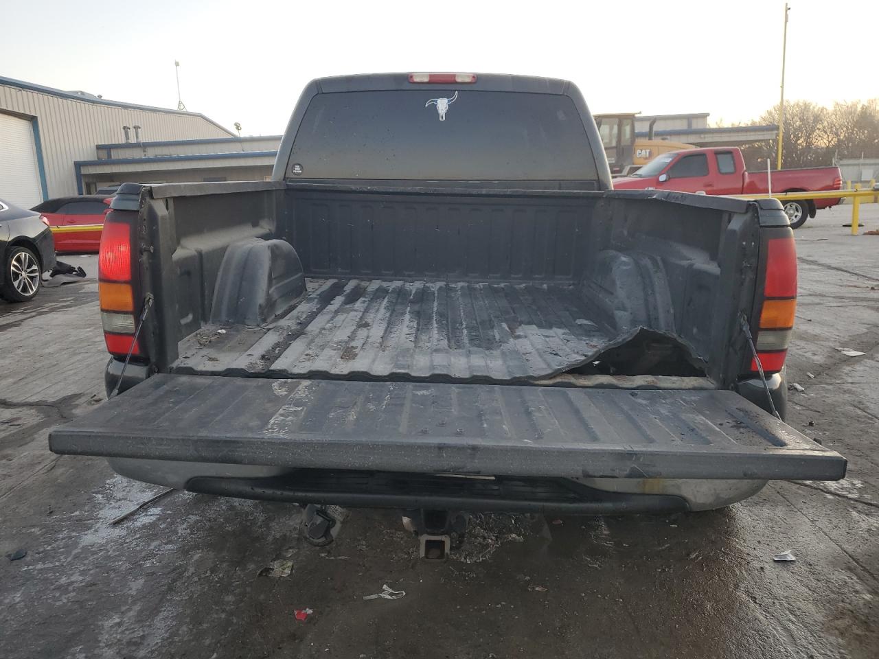 2005 GMC Sierra - Image 6