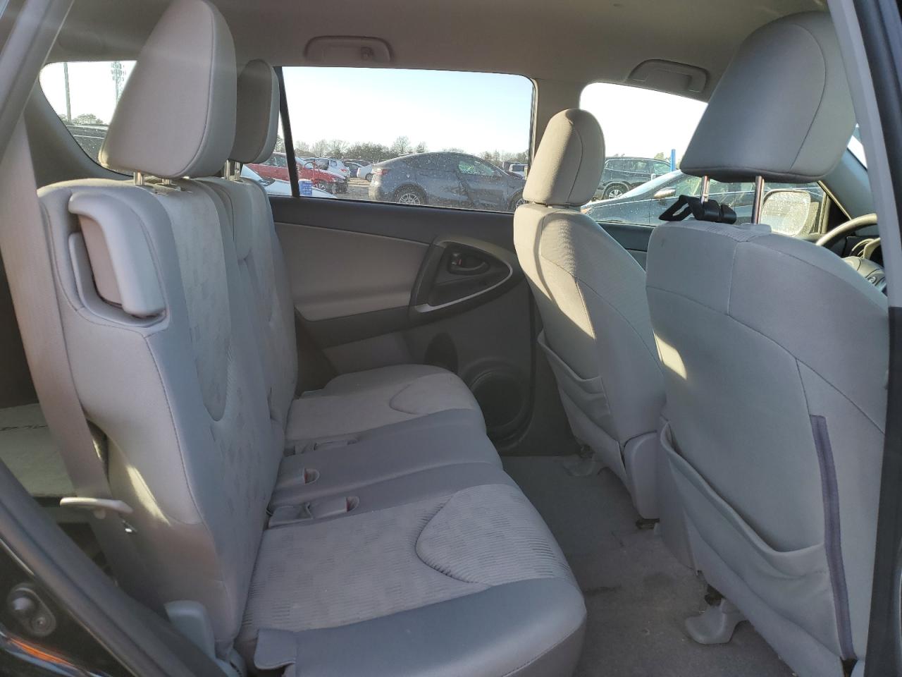 2012 Toyota RAV 4 - Image 10