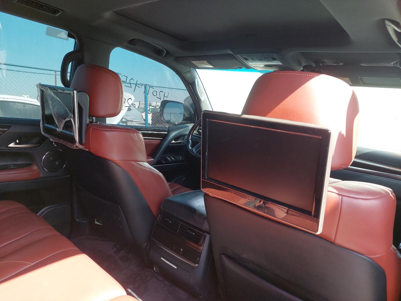 JTJHY00W8H4240138 - 2017 Lexus LX570 - #42071425