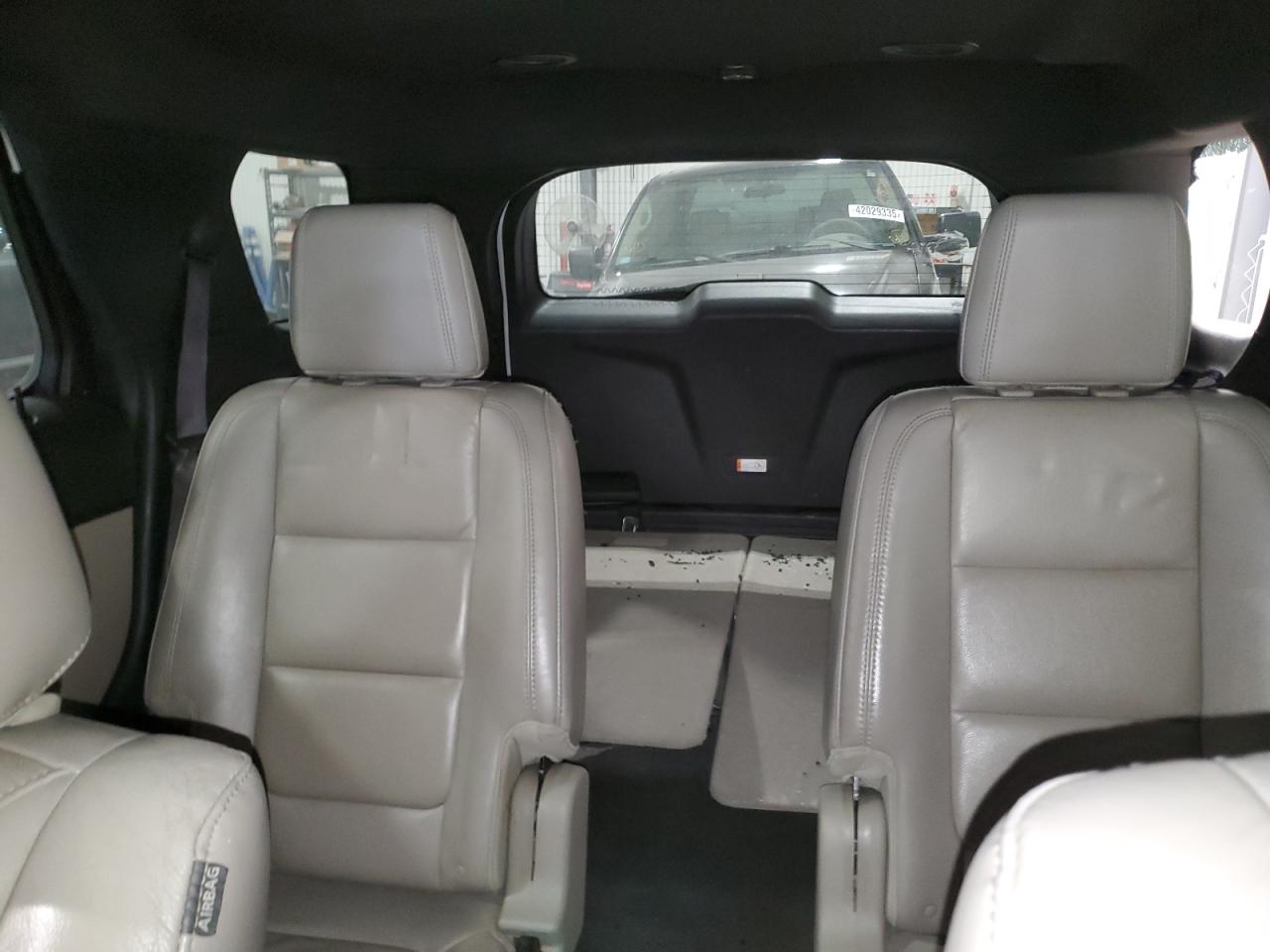 2013 Ford Explorer - Image 10