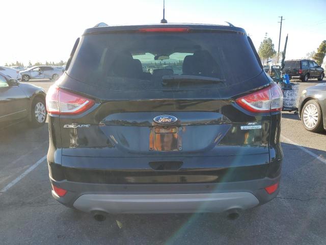  FORD ESCAPE 2016 Czarny