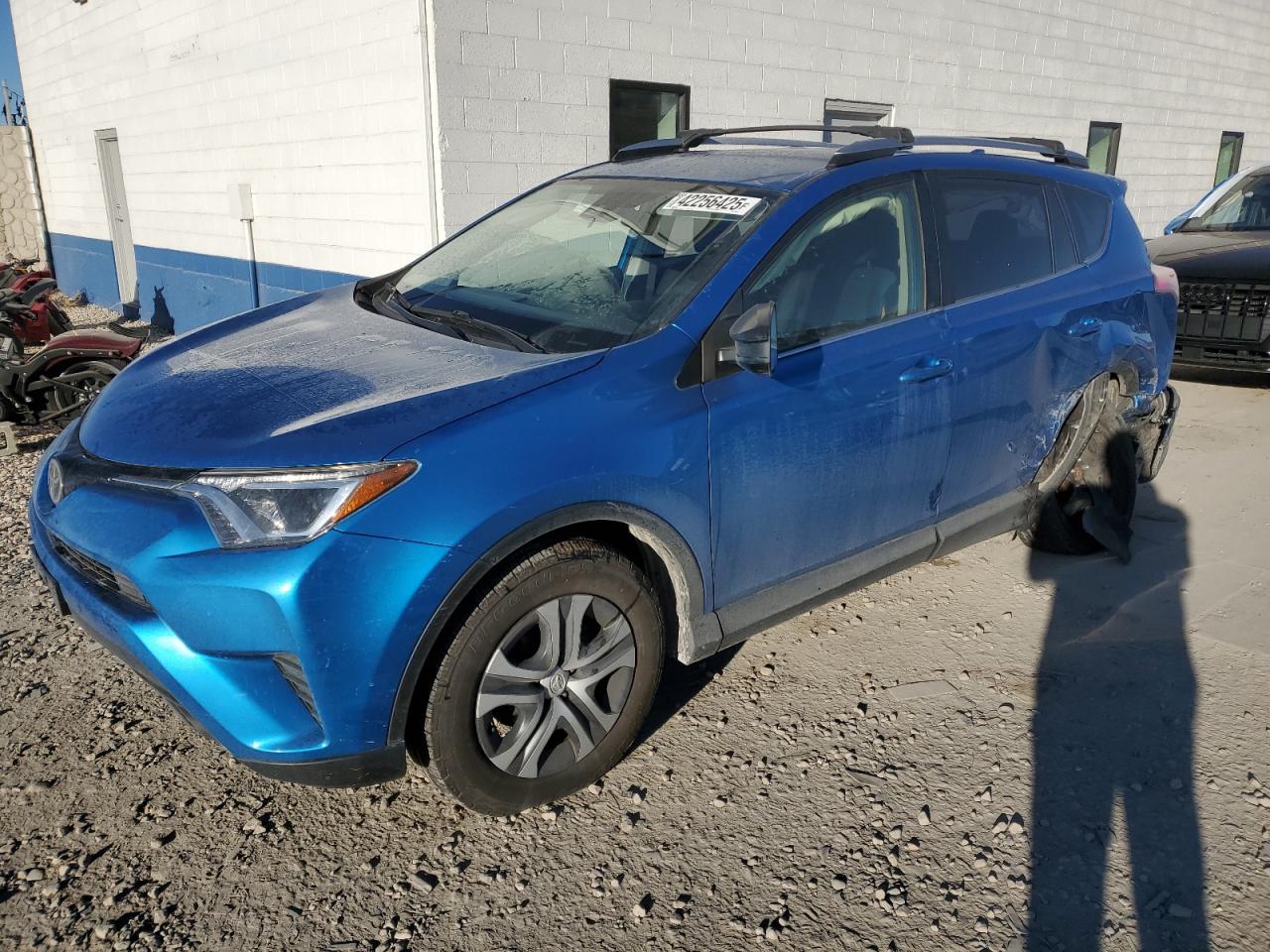 2017 Toyota RAV 4 - Image 1