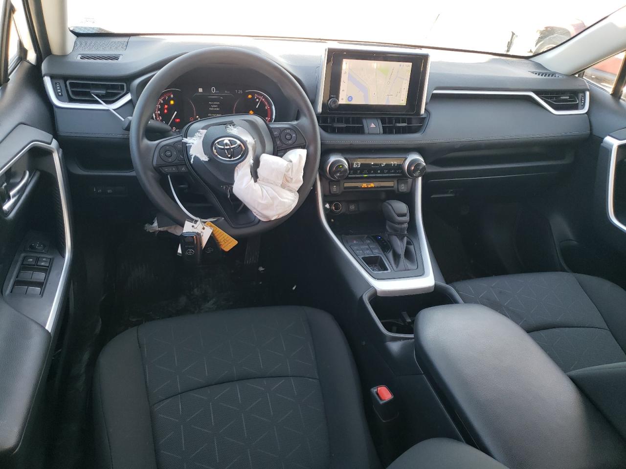 2024 Toyota RAV 4 - Image 8