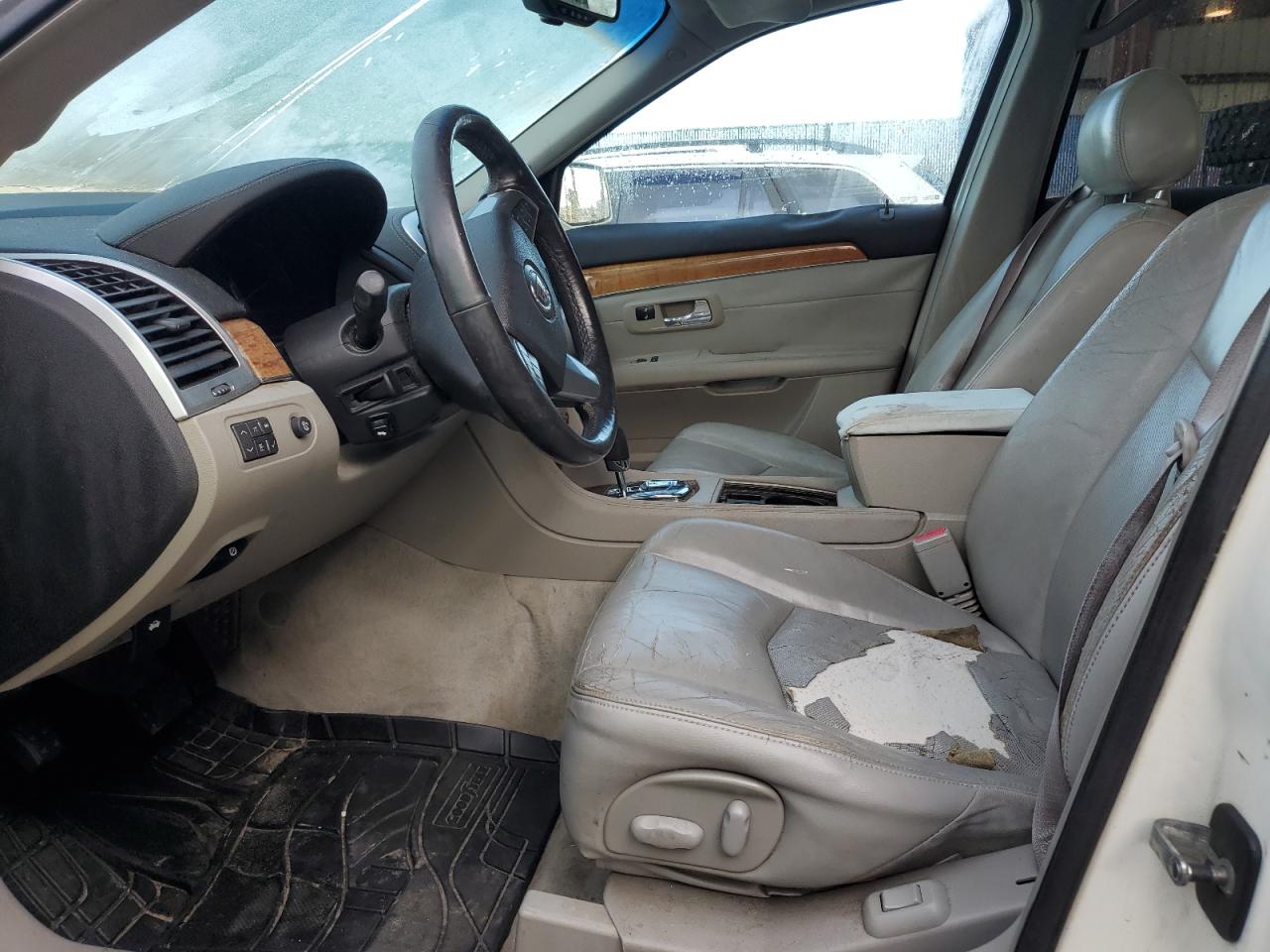2008 Cadillac SRX - Image 7