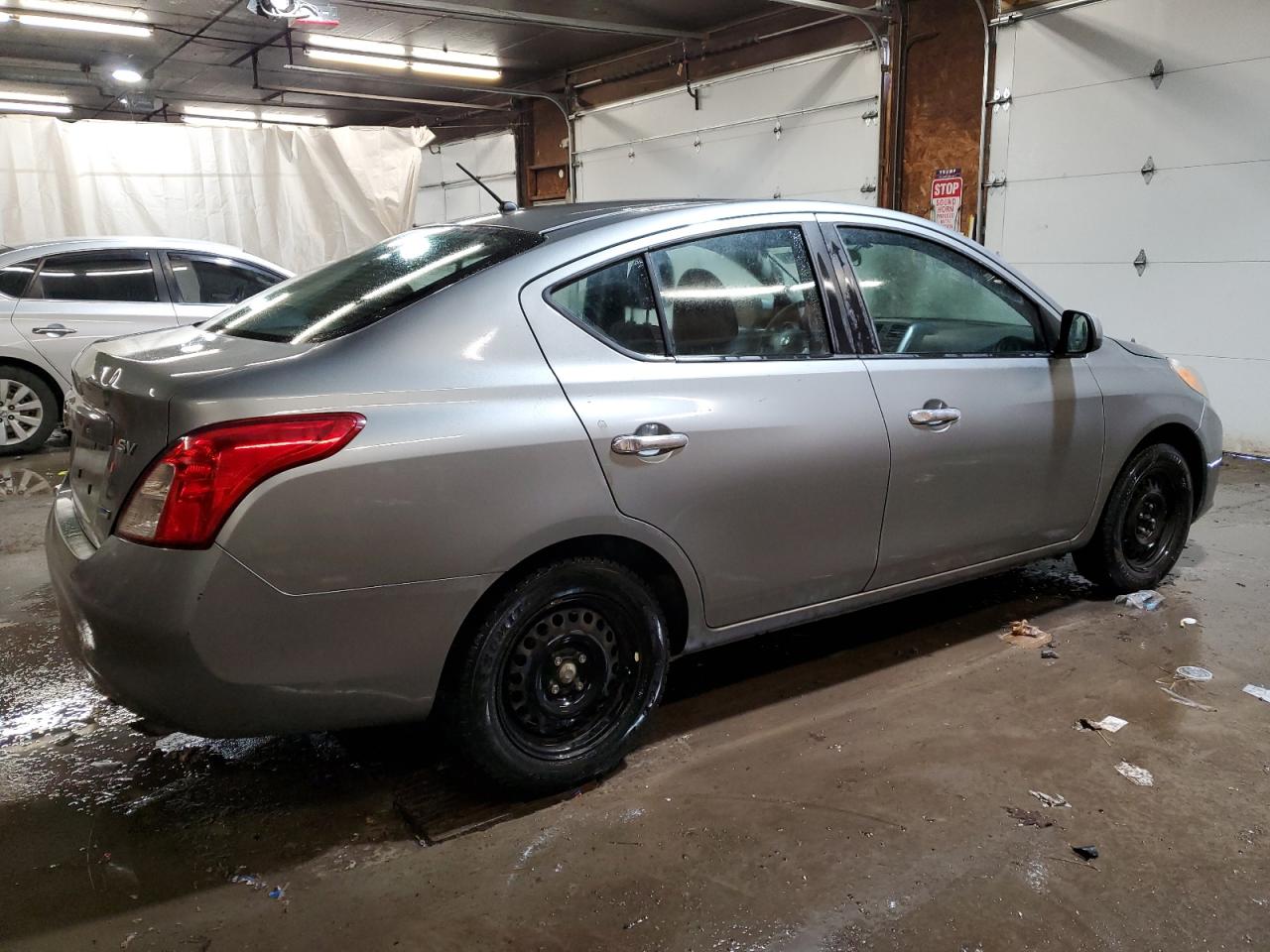 2012 Nissan Versa - Image 3