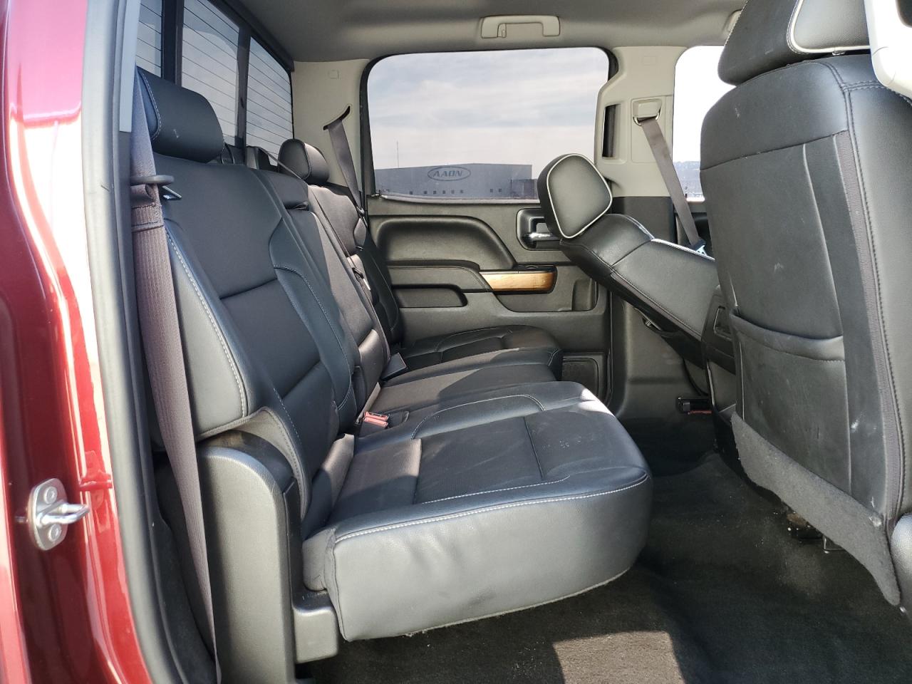 2017 Chevrolet Silverado - Image 11