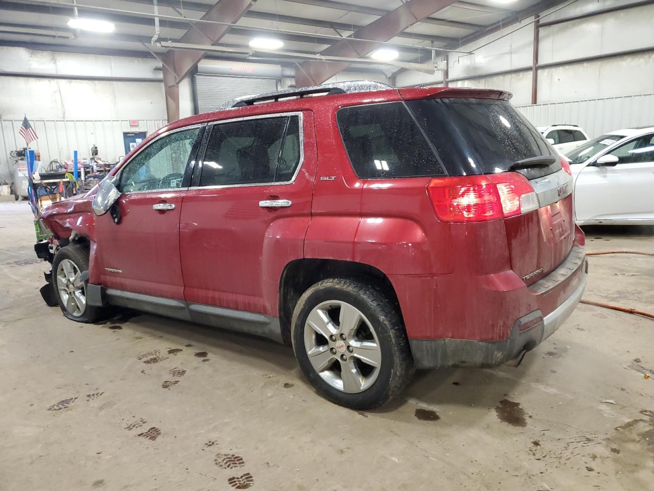 2014 GMC Terrain - Image 2