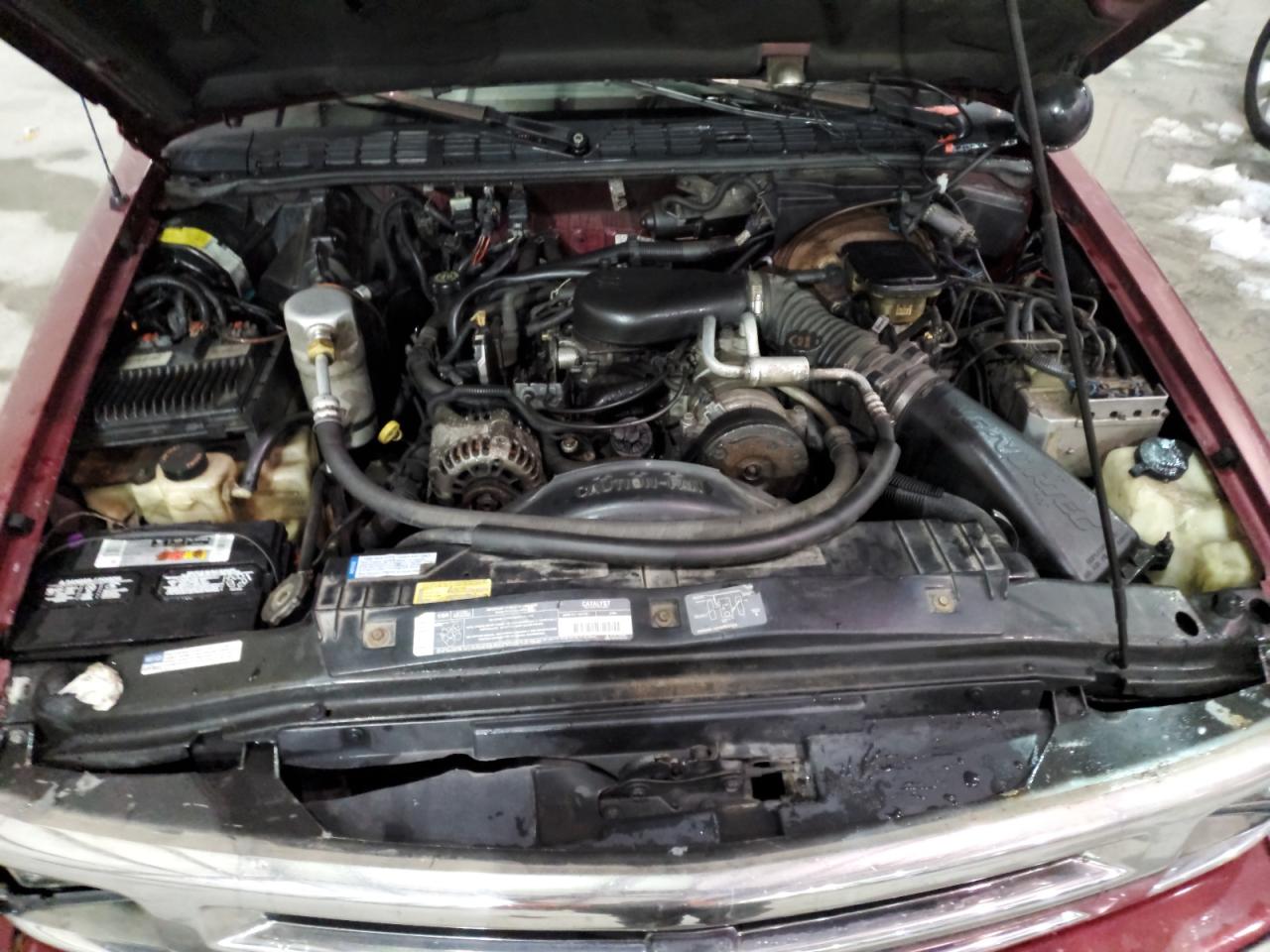 1996 Chevrolet S-10 Pickup - Image 11
