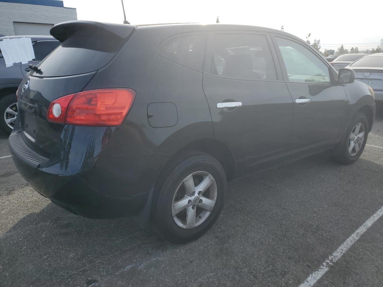 2010 Nissan Rogue - Image 3