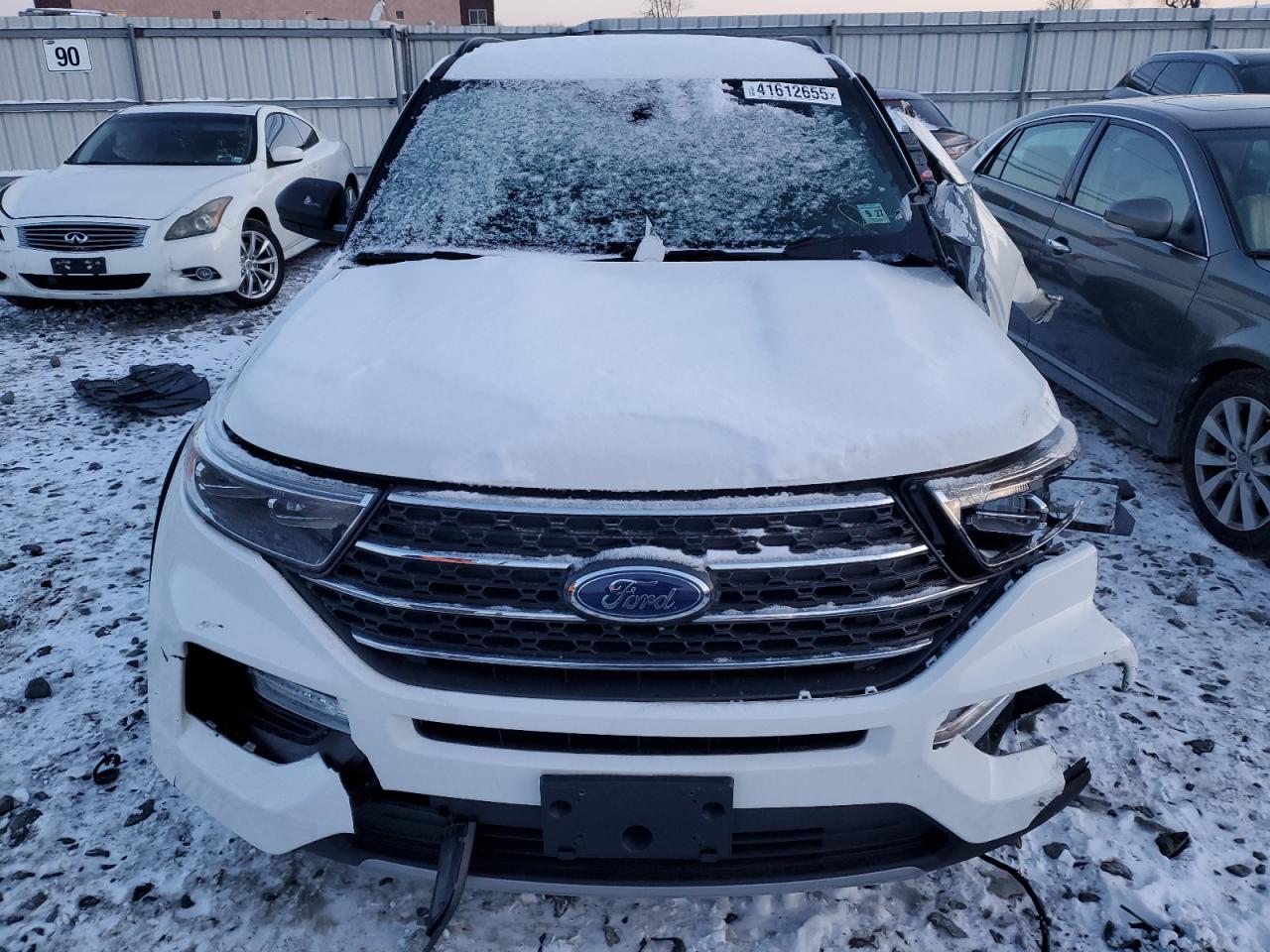 2022 Ford Explorer - Image 5