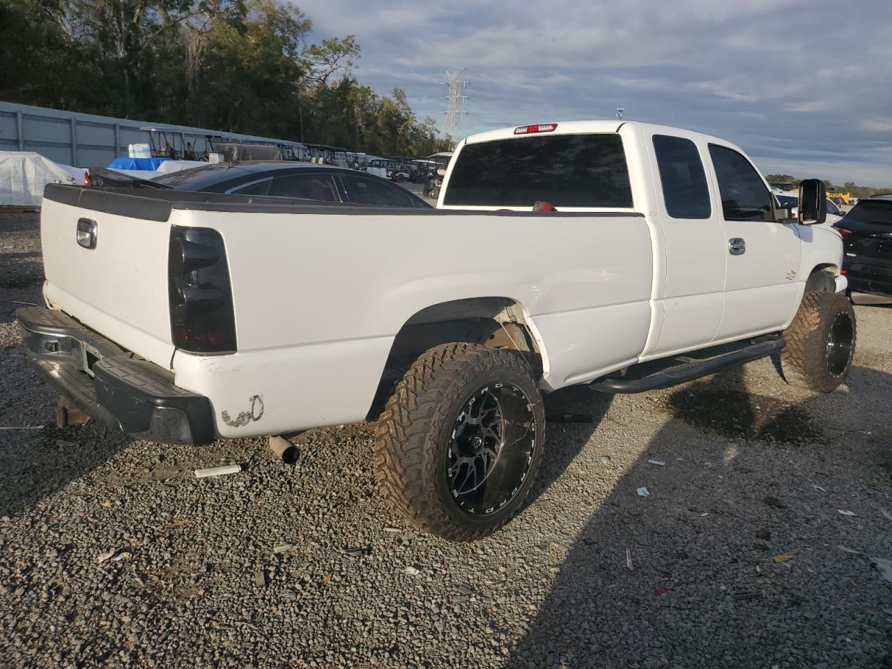 2003 Chevrolet Silverado - Image 3