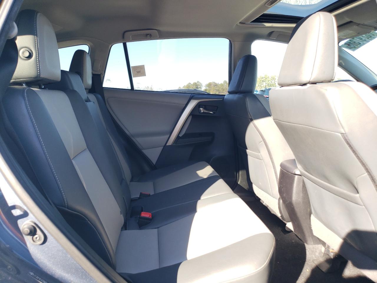 2013 Toyota RAV 4 - Image 11