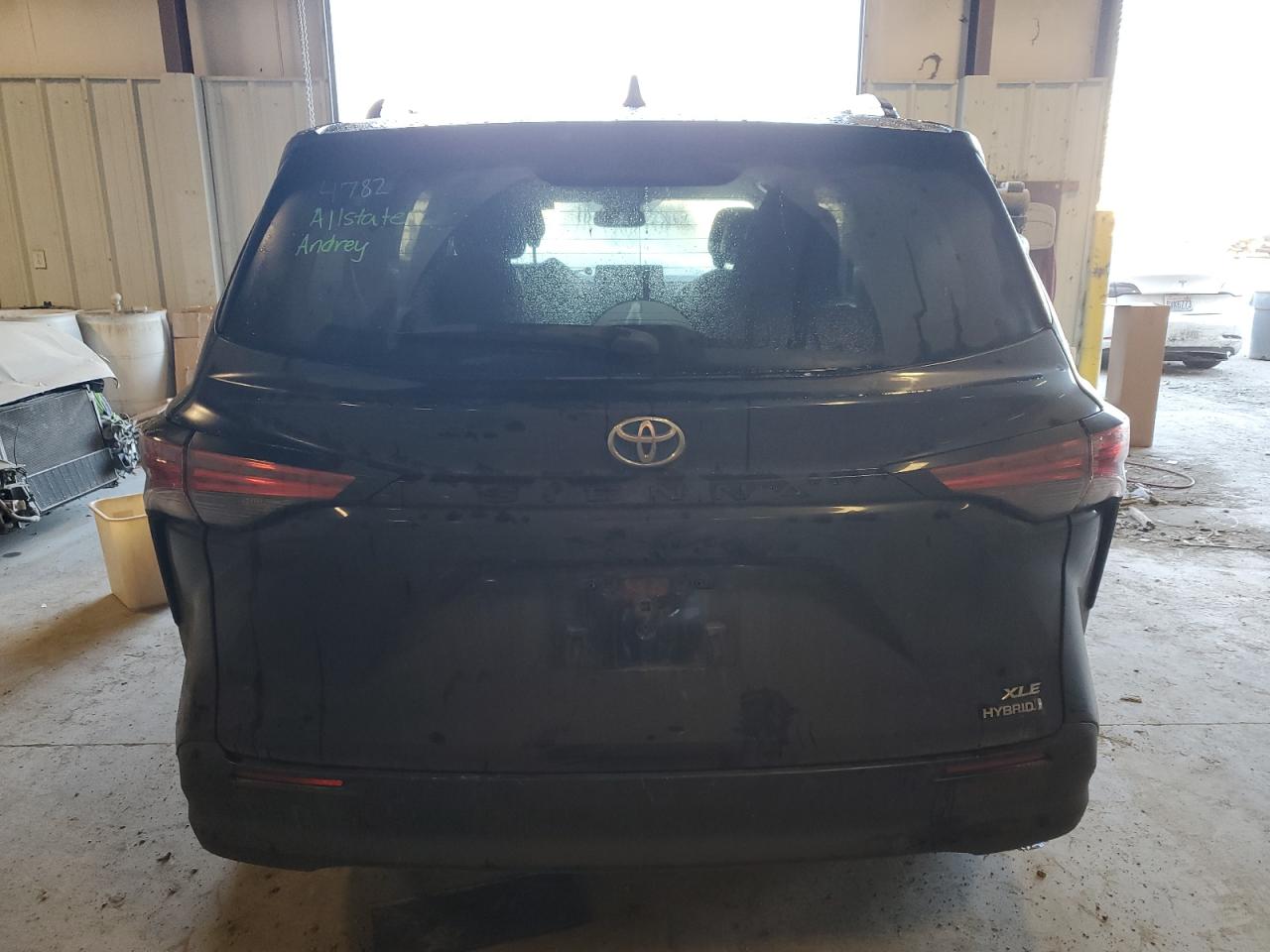 2022 Toyota Sienna - Image 6