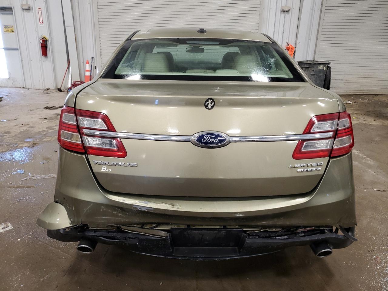 2013 Ford Taurus - Image 6