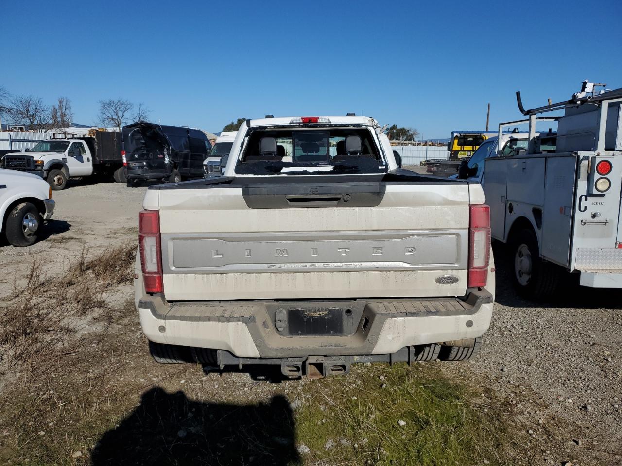 2020 Ford F350 - Image 6
