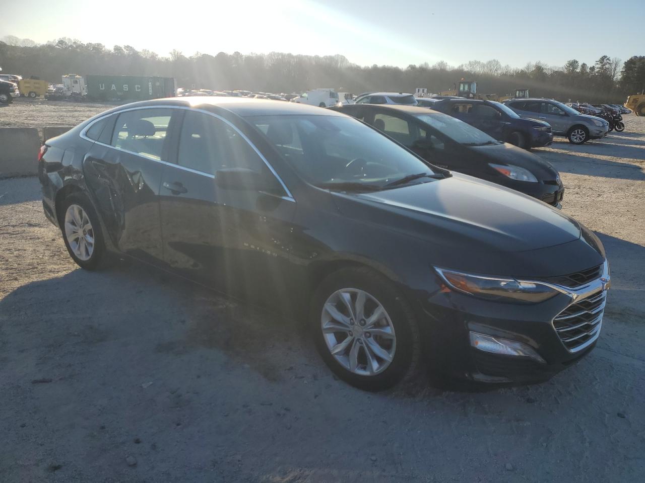 2023 Chevrolet Malibu - Image 4