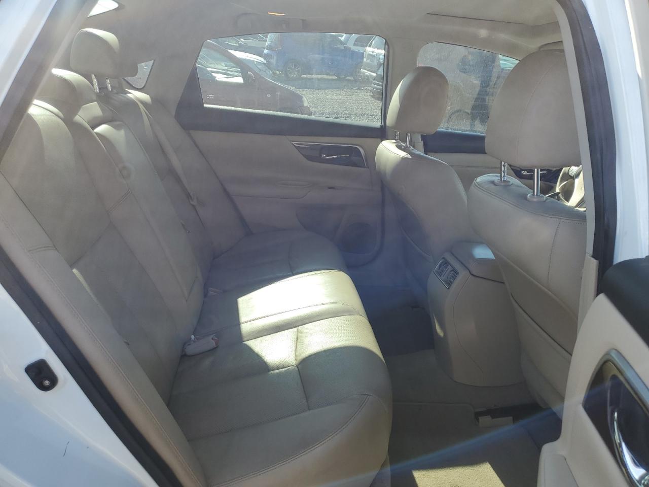 2014 Nissan Altima - Image 10