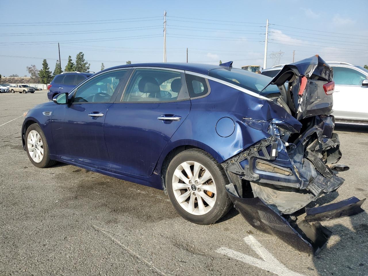 2017 Kia Optima - Image 2