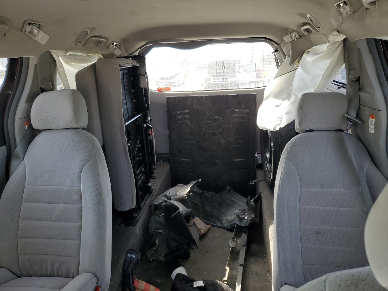2018 Toyota Sienna - Image 10