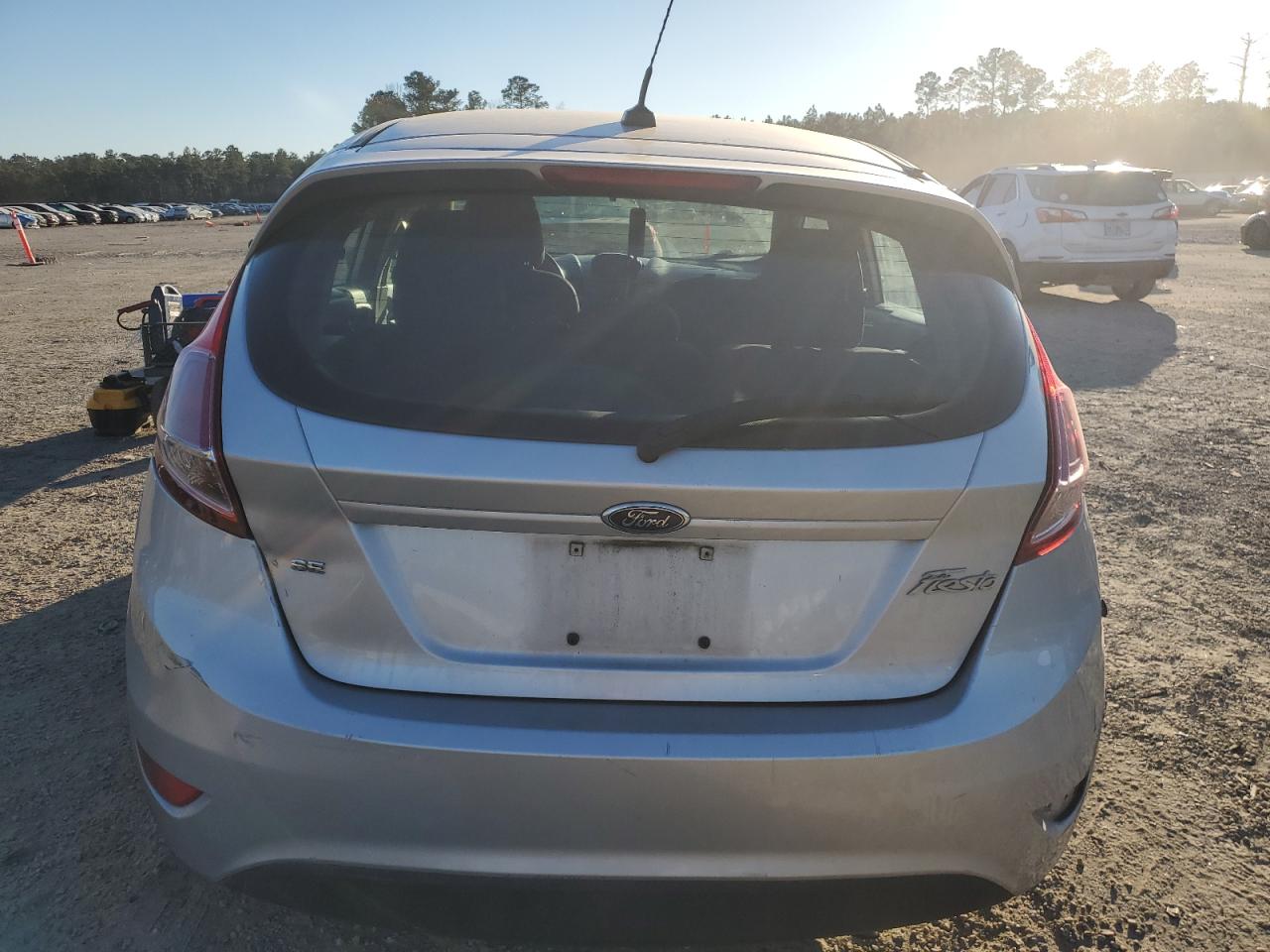 2014 Ford Fiesta - Image 6